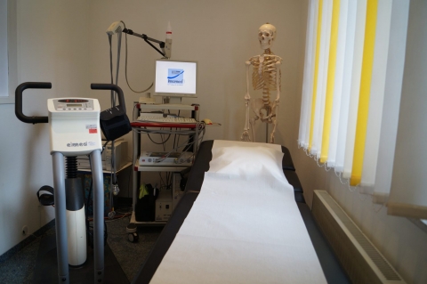 EKG-Zimmer Dr. Deiters, Hirschlandstr. 93, 73730 Esslingen