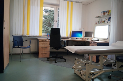 Behandlungszimmer Dr. Deiters, Hirschlandstr. 93, 73730 Esslingen